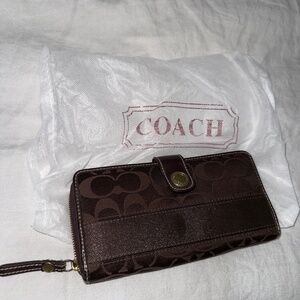 Coach wallet - brown and gold
